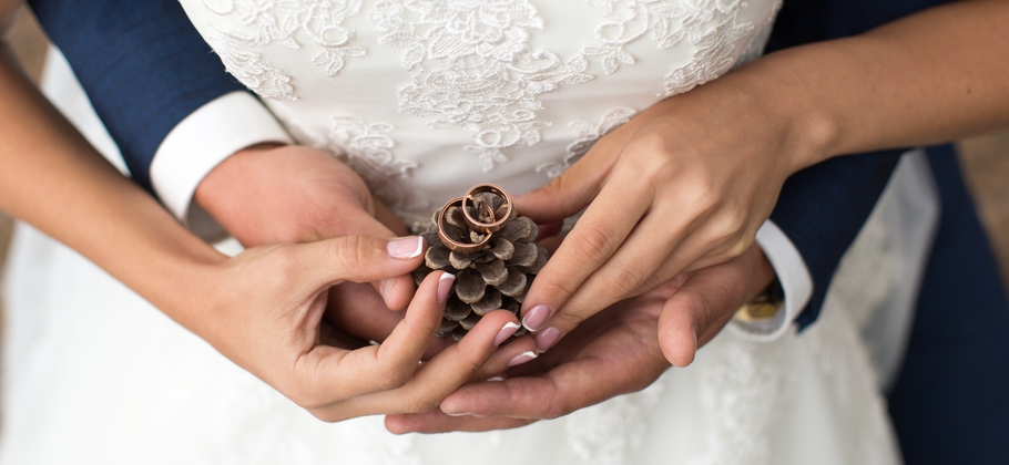 結婚祝いとビジネスプロセス:二つの顔を持つ人事の役割